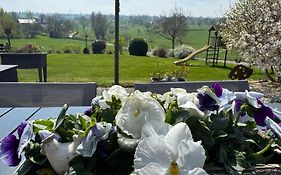 Country House Au Ballet Des Hirondelles